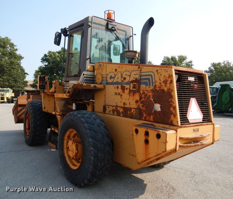image for item DI6169 1996 Case 621B  wheel loader