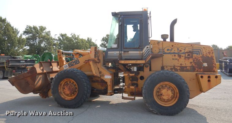image for item DI6169 1996 Case 621B  wheel loader