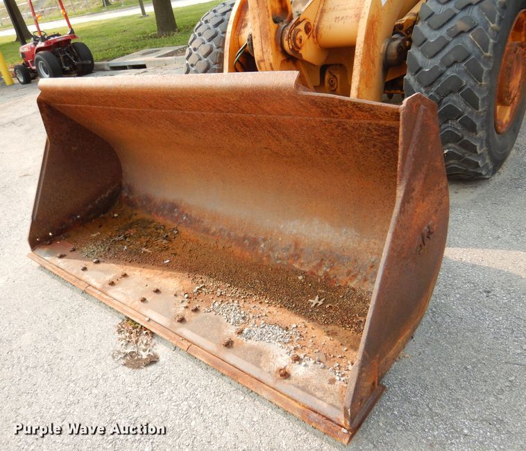 image for item DI6169 1996 Case 621B  wheel loader