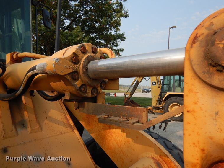 image for item DI6169 1996 Case 621B  wheel loader