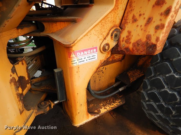 image for item DI6169 1996 Case 621B  wheel loader
