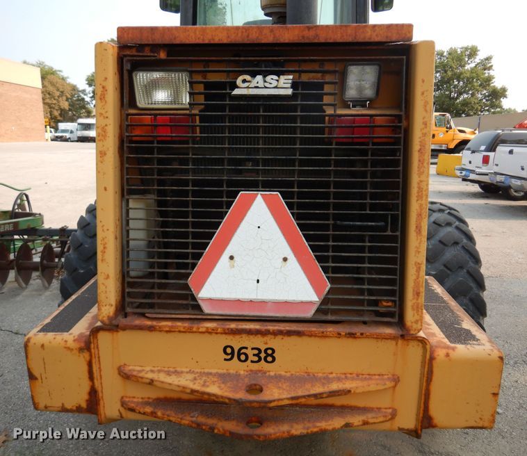 image for item DI6169 1996 Case 621B  wheel loader