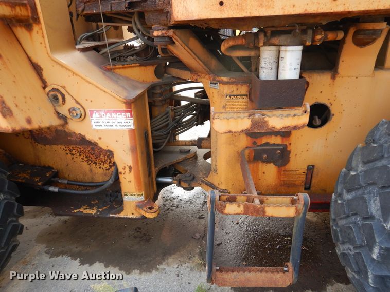 image for item DI6169 1996 Case 621B  wheel loader