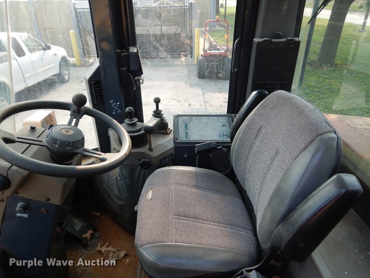 image for item DI6169 1996 Case 621B  wheel loader