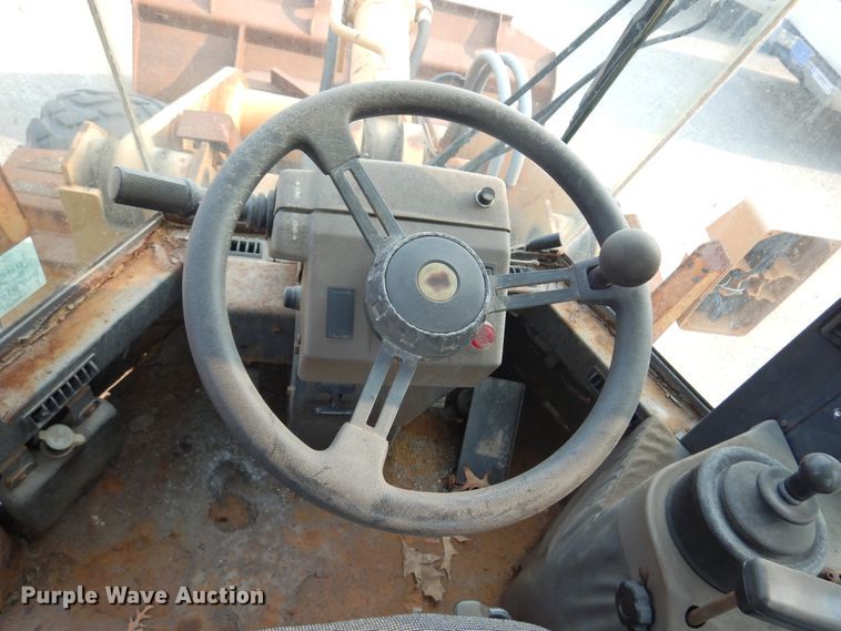 image for item DI6169 1996 Case 621B  wheel loader