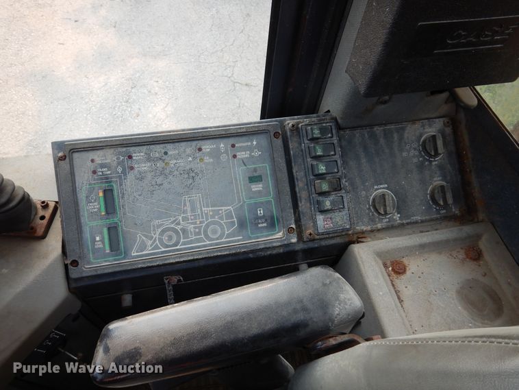 image for item DI6169 1996 Case 621B  wheel loader