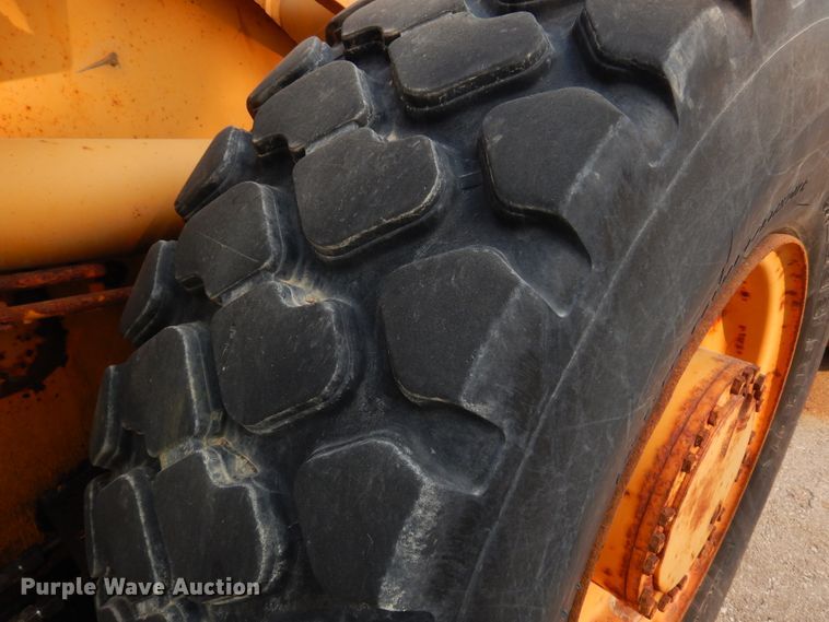 image for item DI6169 1996 Case 621B  wheel loader