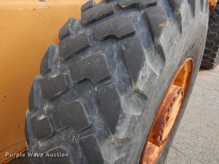image for item DI6169 1996 Case 621B  wheel loader