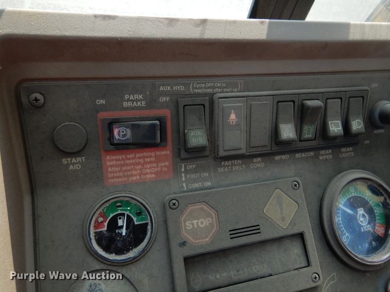 image for item DI6171 1995 John Deere 310D  backhoe