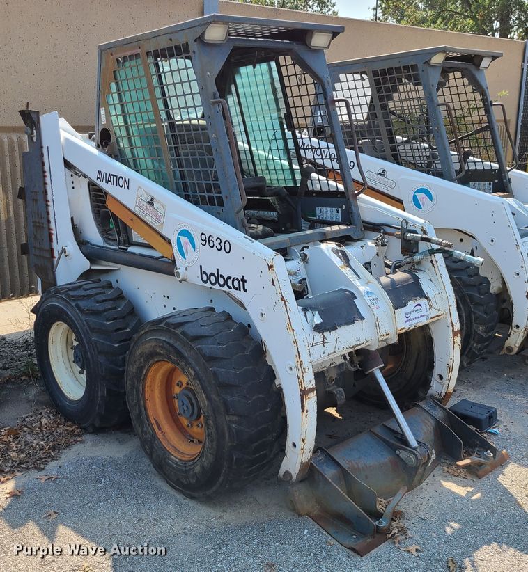 image for item DI6172 Bobcat 863  skid steer loader