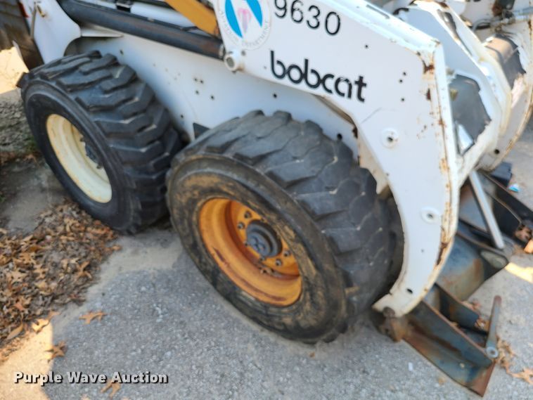 image for item DI6172 Bobcat 863  skid steer loader