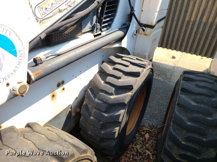 image for item DI6172 Bobcat 863  skid steer loader
