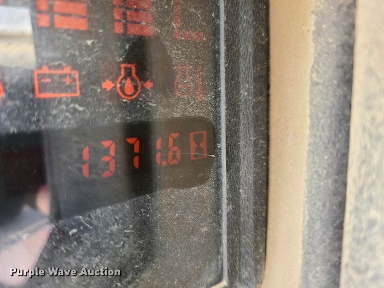 image for item DI6173 Bobcat 863  skid steer loader