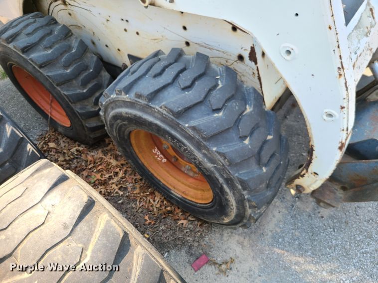 image for item DI6173 Bobcat 863  skid steer loader