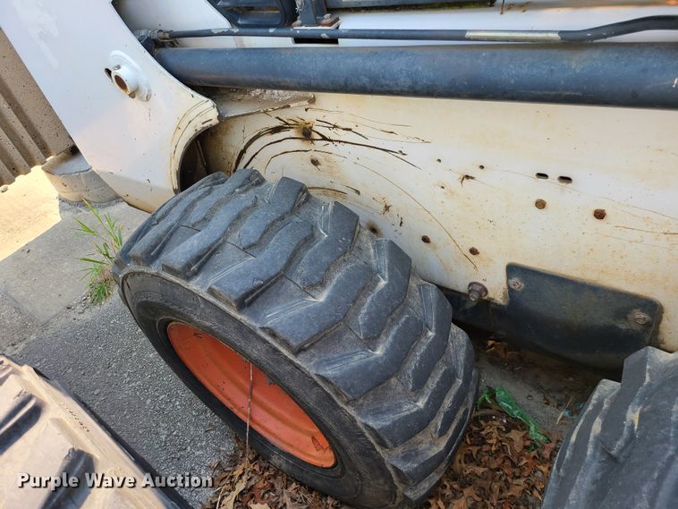 image for item DI6173 Bobcat 863  skid steer loader