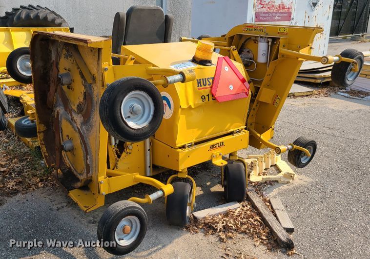 image for item DI6175 Hustler 4600  lawn mower