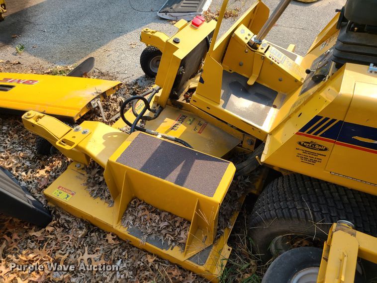 image for item DI6175 Hustler 4600  lawn mower