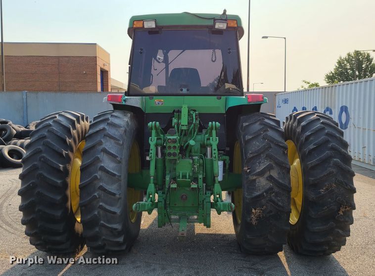 image for item DI6187 1994 John Deere 7200  tractor