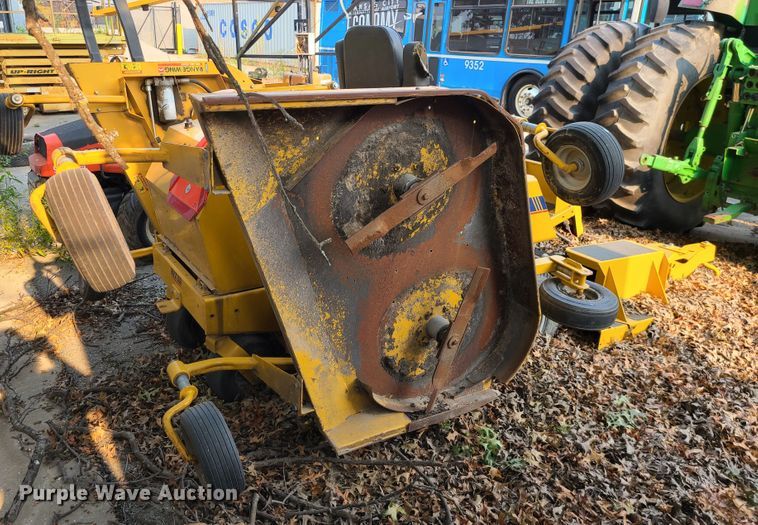 image for item DI6188 Hustler 4600  lawn mower