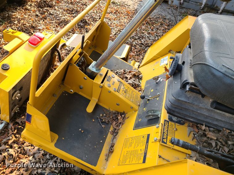 image for item DI6188 Hustler 4600  lawn mower