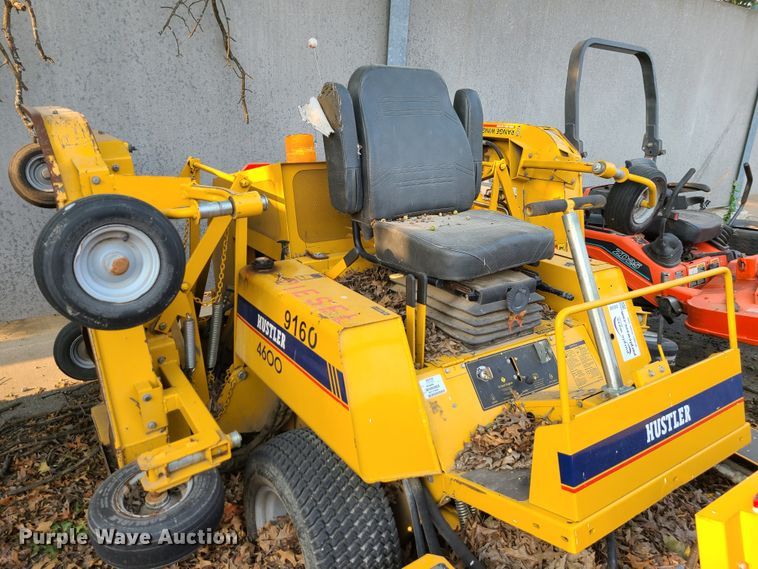 image for item DI6188 Hustler 4600  lawn mower