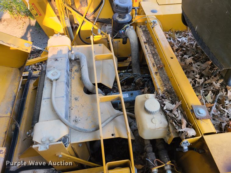 image for item DI6188 Hustler 4600  lawn mower