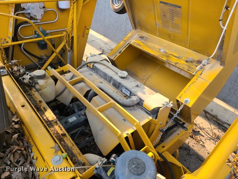 image for item DI6188 Hustler 4600  lawn mower