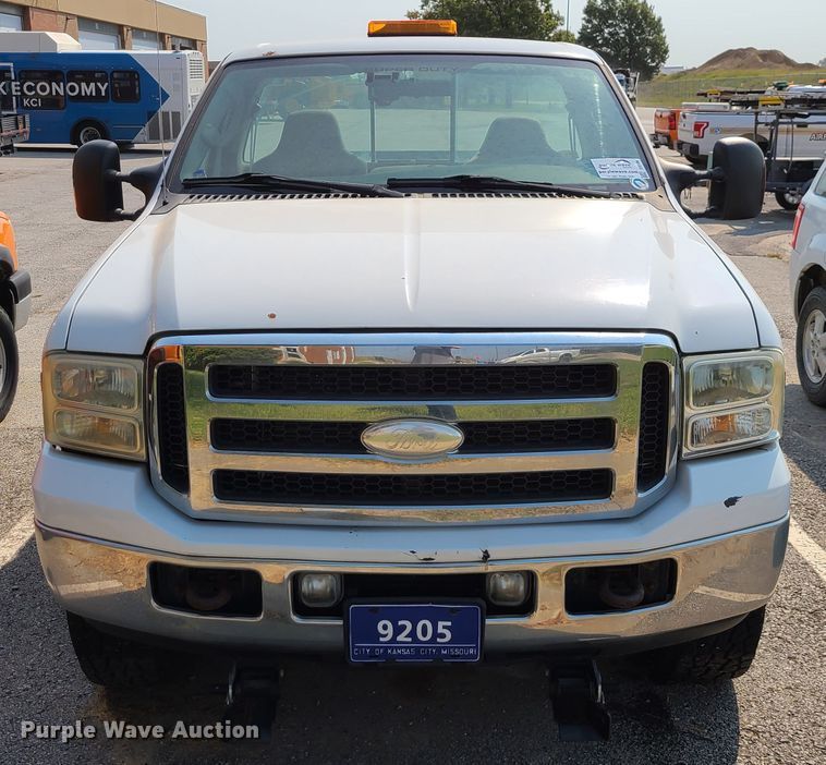 image for item DI6196 2005 Ford F350 Super Duty  pickup truck