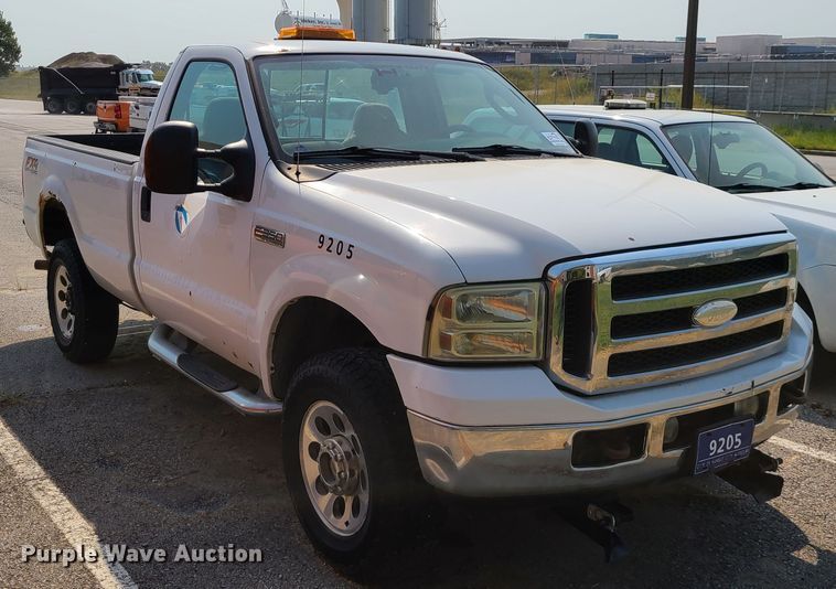 image for item DI6196 2005 Ford F350 Super Duty  pickup truck