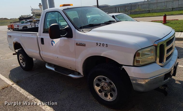 image for item DI6196 2005 Ford F350 Super Duty  pickup truck