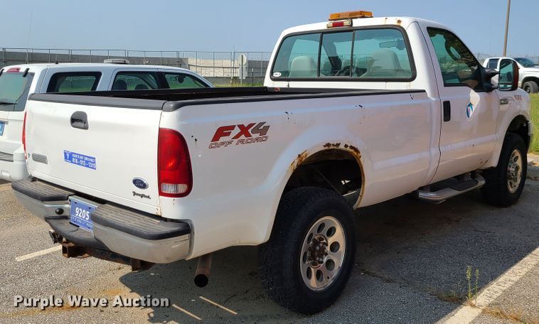 image for item DI6196 2005 Ford F350 Super Duty  pickup truck