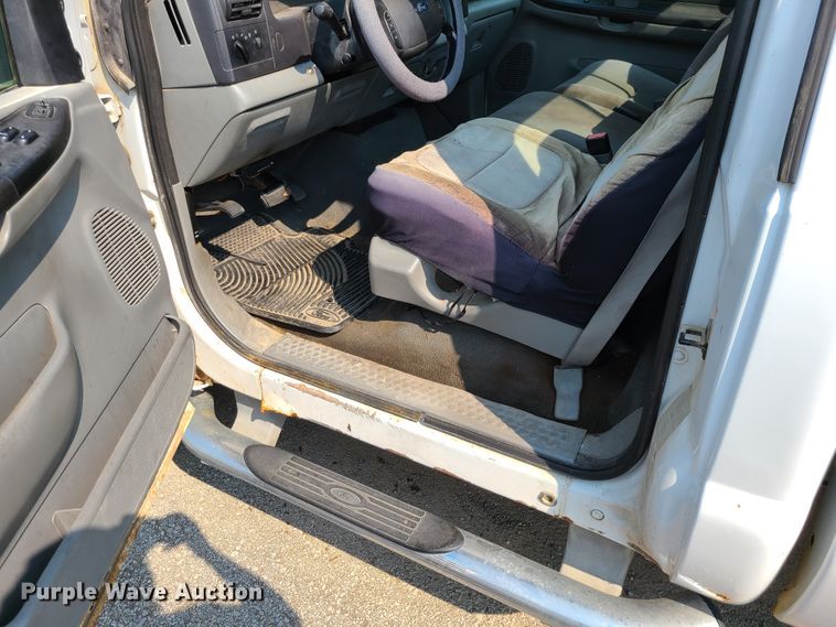 image for item DI6196 2005 Ford F350 Super Duty  pickup truck