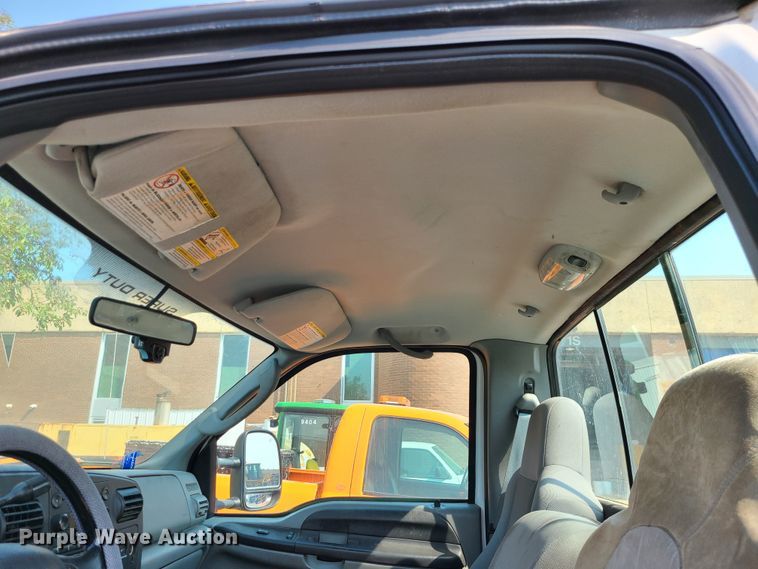 image for item DI6196 2005 Ford F350 Super Duty  pickup truck