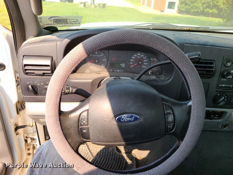 image for item DI6196 2005 Ford F350 Super Duty  pickup truck