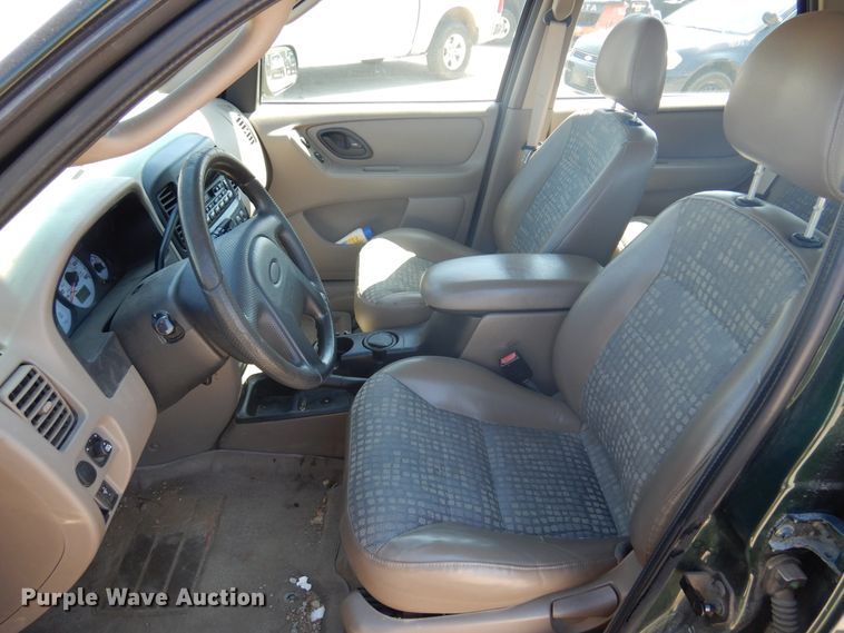 image for item DL8761 2002 Ford Escape  SUV