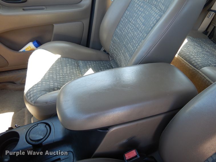 image for item DL8761 2002 Ford Escape  SUV