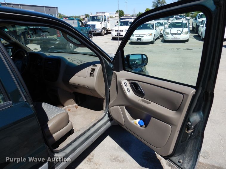 image for item DL8761 2002 Ford Escape  SUV