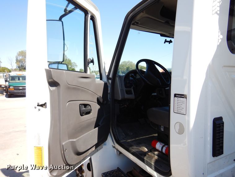 image for item DM5044 2013 International 4300  sewer rodder truck