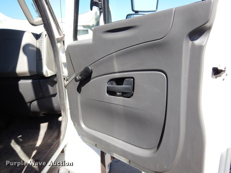 image for item DM5044 2013 International 4300  sewer rodder truck