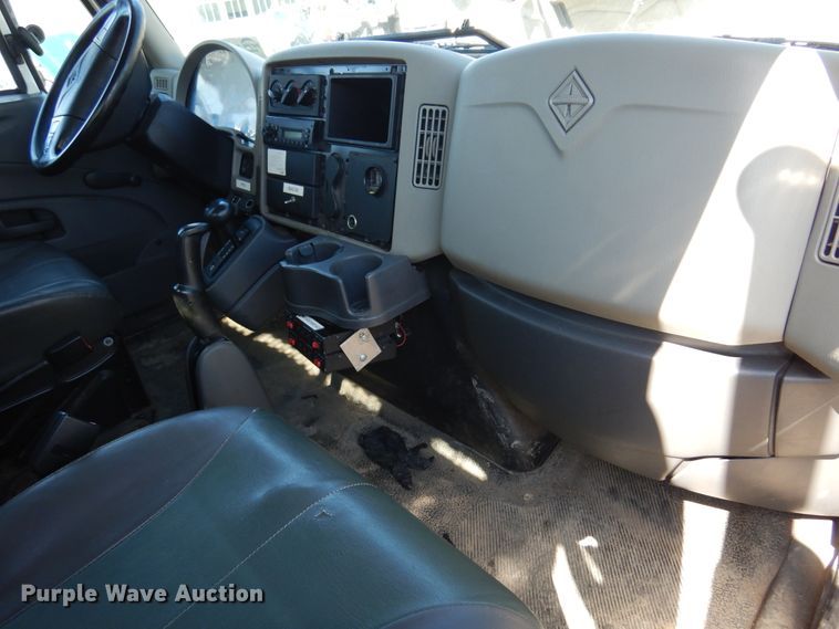 image for item DM5044 2013 International 4300  sewer rodder truck