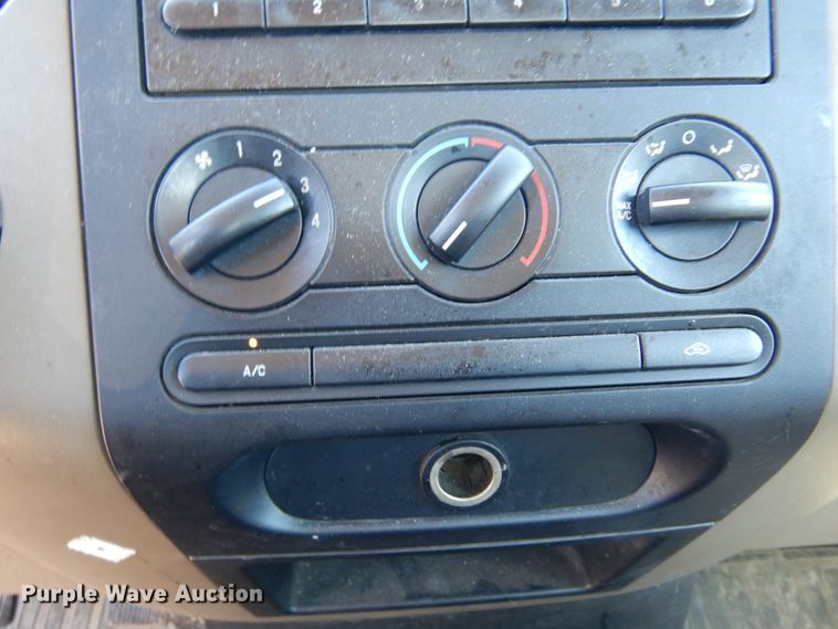 image for item DM5045 2006 Ford F150  SuperCab pickup truck