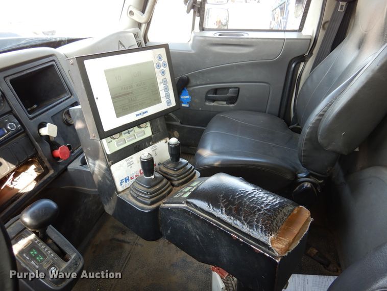 image for item DM5048 2012 International WorkStar 7500  dump truck