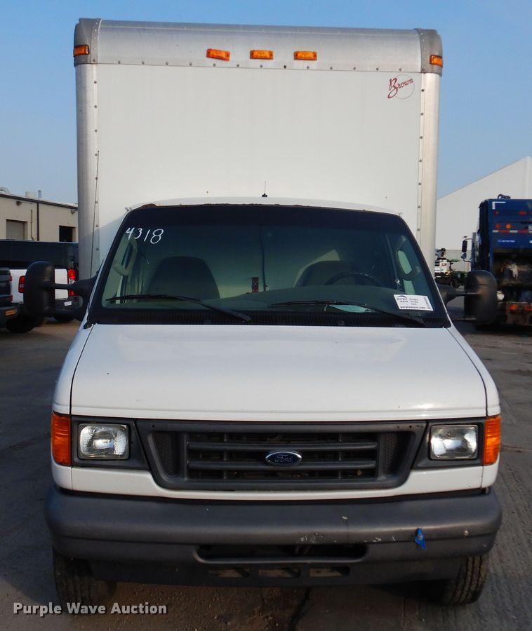 image for item DM5052 2006 Ford E450  box truck