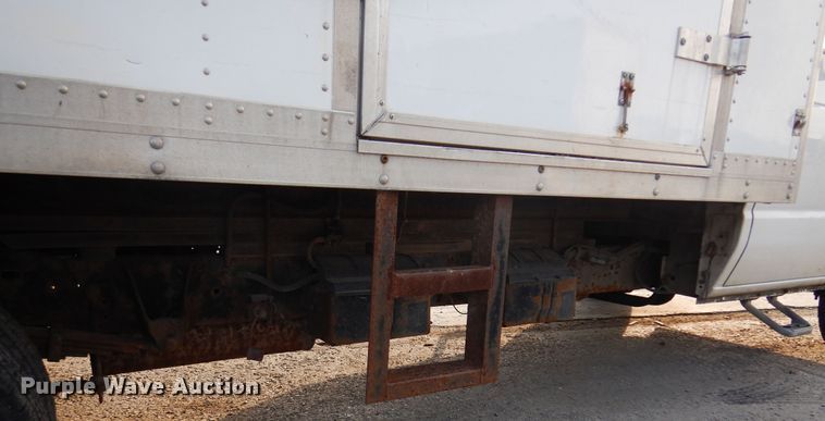 image for item DM5052 2006 Ford E450  box truck