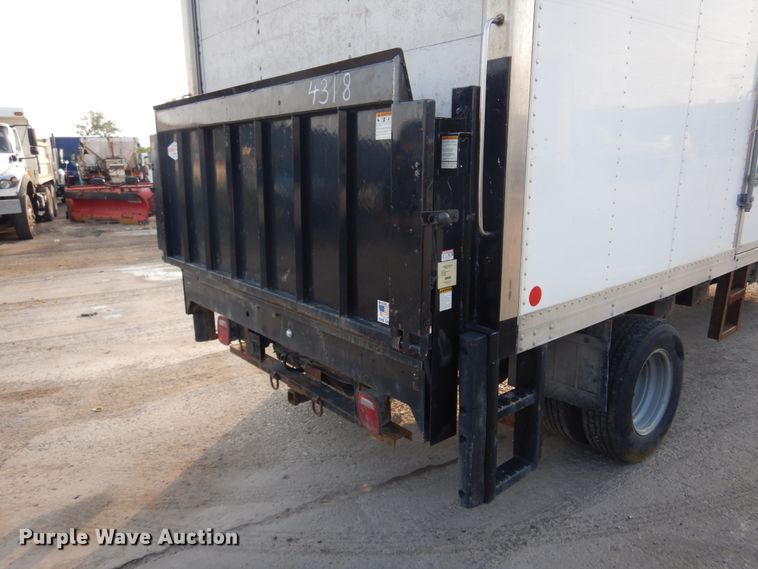 image for item DM5052 2006 Ford E450  box truck