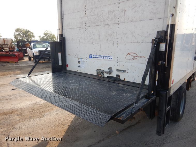 image for item DM5052 2006 Ford E450  box truck