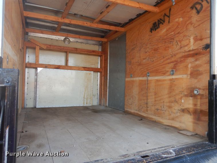 image for item DM5052 2006 Ford E450  box truck