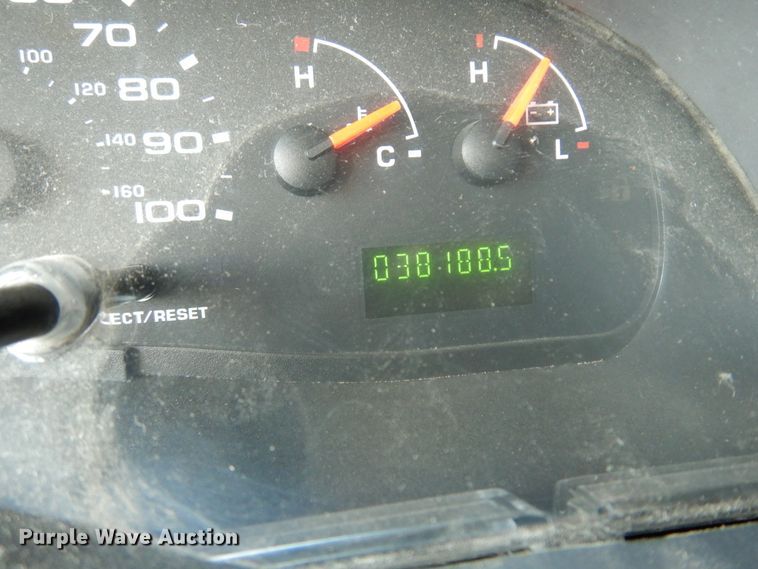 image for item DM5052 2006 Ford E450  box truck