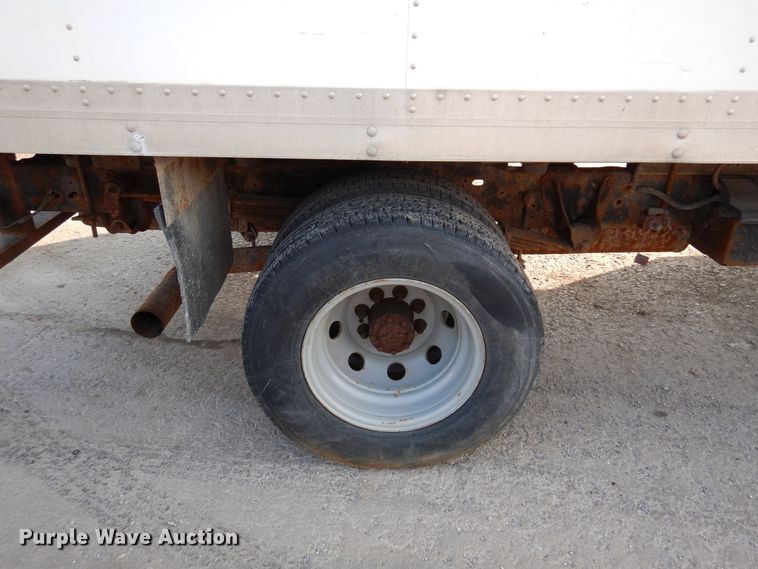 image for item DM5052 2006 Ford E450  box truck