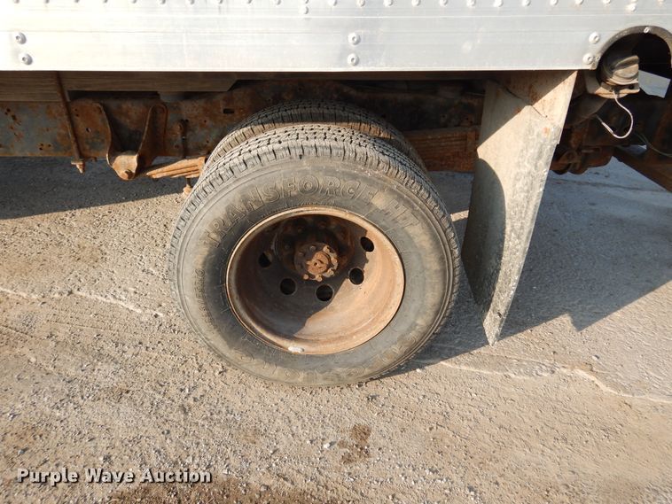 image for item DM5052 2006 Ford E450  box truck